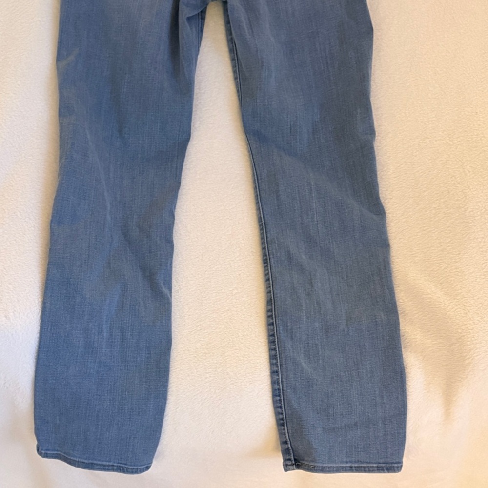 Levi’s Classic Straight Jeans Women’s Size 8 Light Wash - Picture 5 of 11